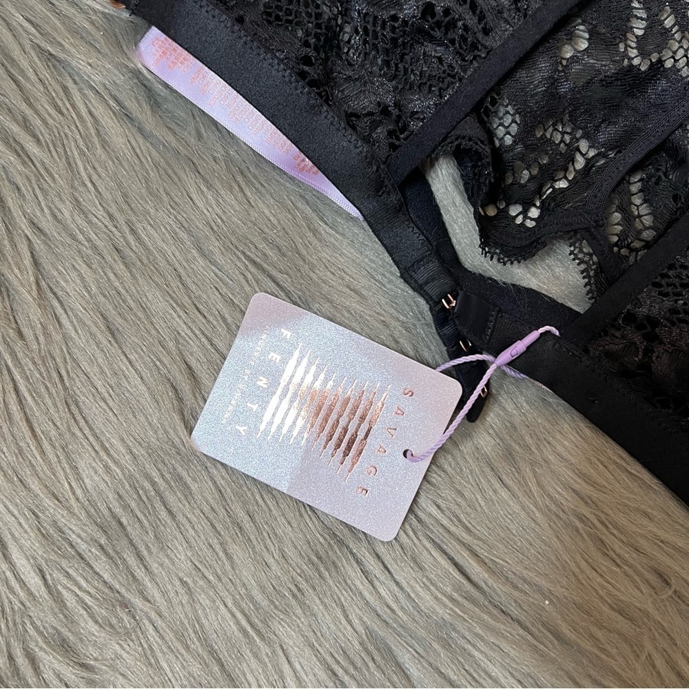 NEW Savage X Fenty Black Lace Women’s Bralette Sz S - Picture 10 of 10